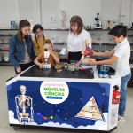 Brink Mobil oferece soluções para laboratórios que enriquecem a prática pedagógica.